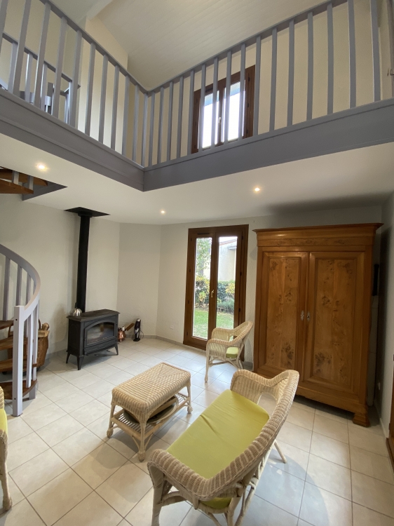 AMENAGEMENT INTERIEUR DECORATION PEINTURE 